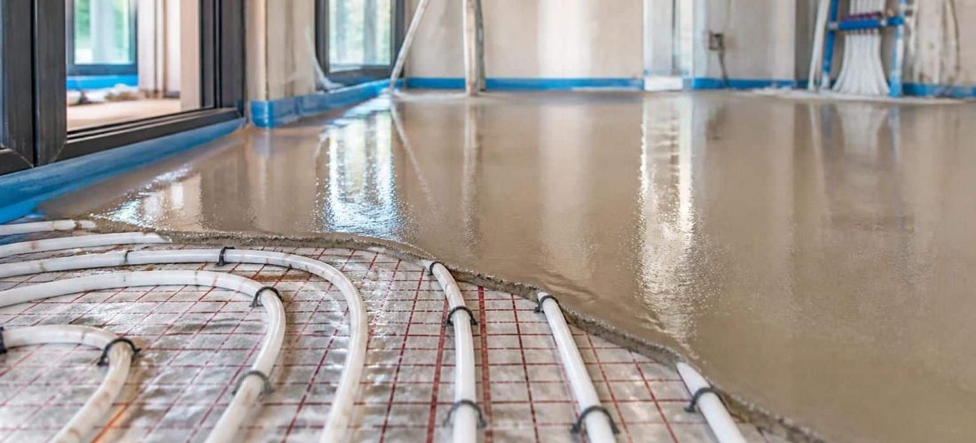 découvrez comment optimiser l'enrobage des tuyaux de chauffage avec la chape fluide pour garantir une planification efficace et des travaux réussis.